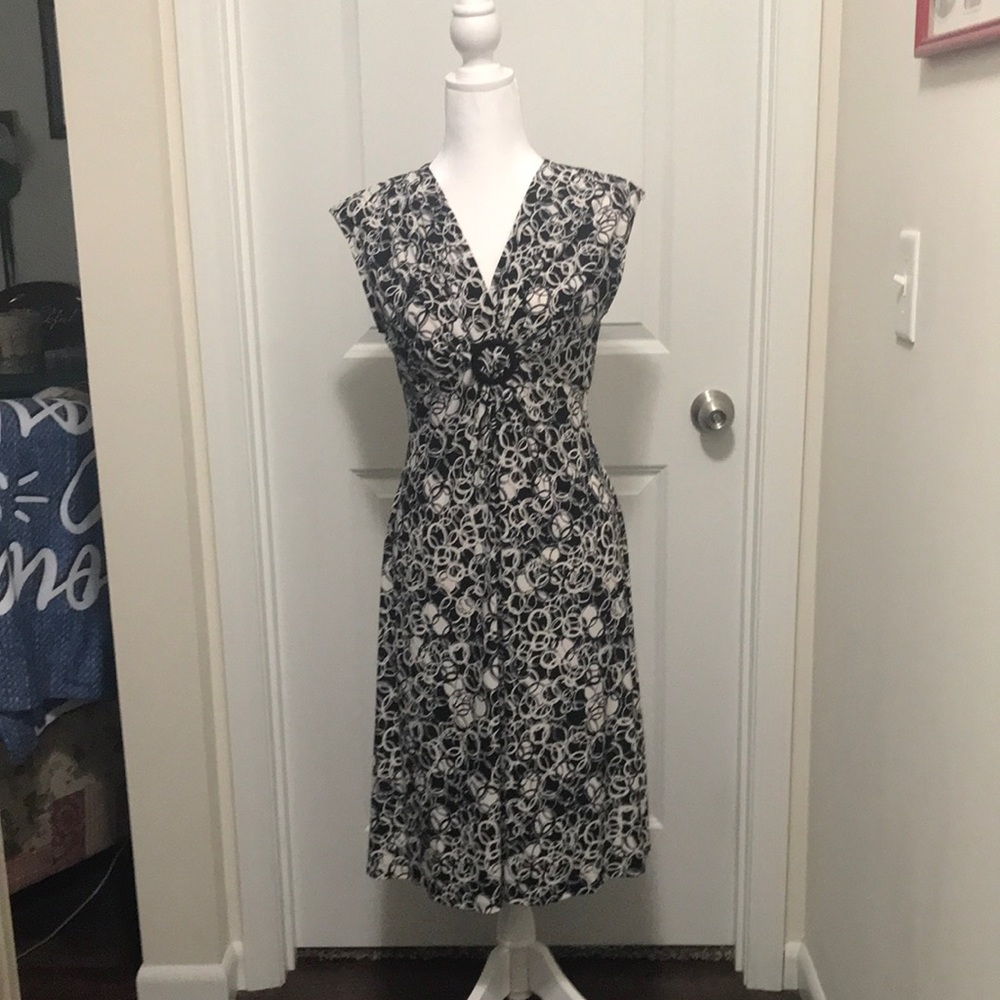 Chaps Black & White patterned dress.